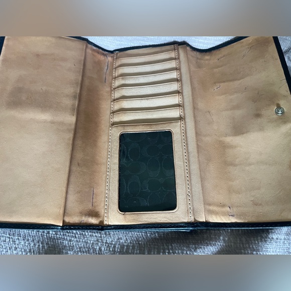 Coach SoHo Black Leather Trifold Wallet with Silver Buckle - Picture 11 of 15